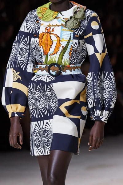 Look 41